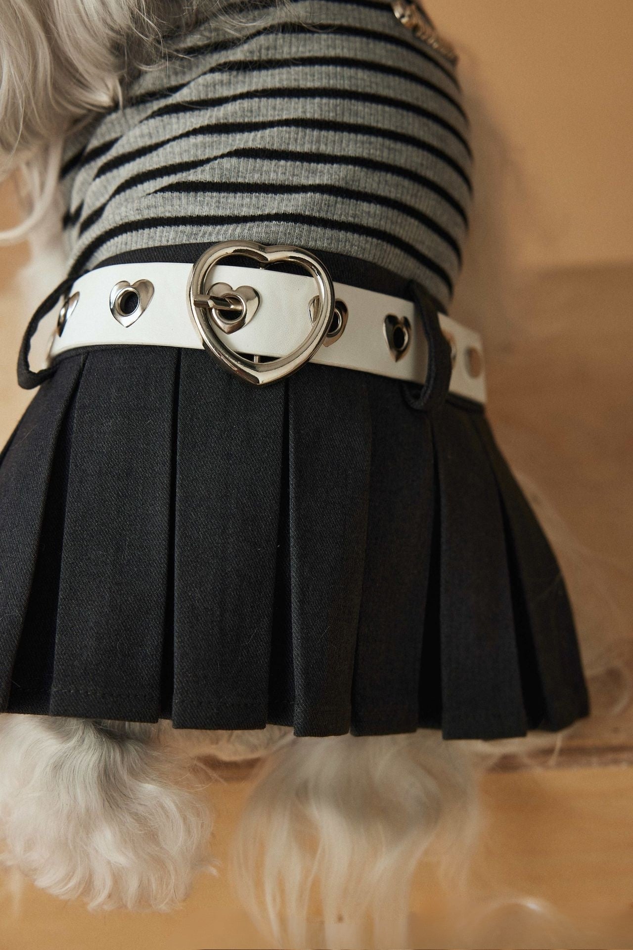 One Piece Fashion Sripe Pleated Skirt with Belt